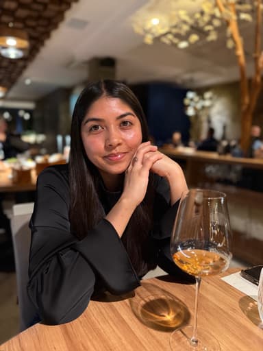 Ana Shimohisa — UGC Creator on Pitchlo