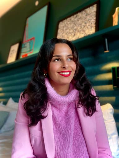 Mouna Achak — UGC Creator on Pitchlo