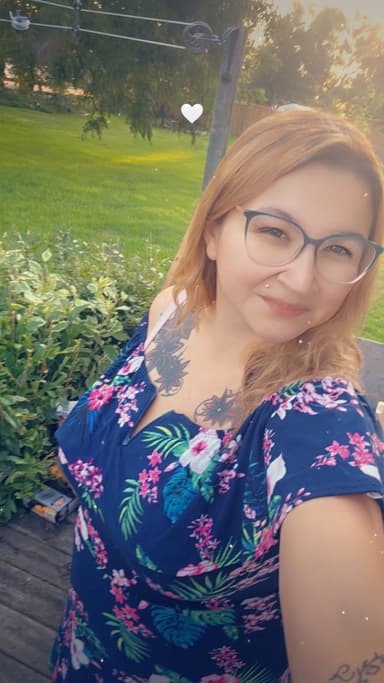 Courtney MacDonald — UGC Creator on Pitchlo