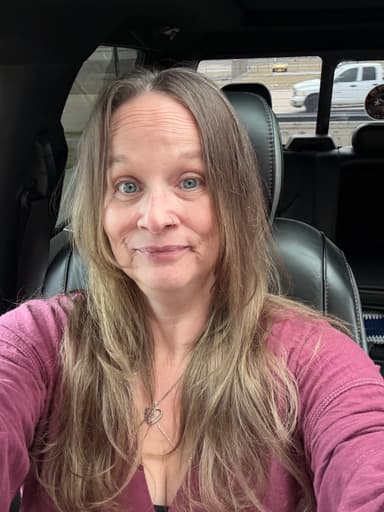 Kimberly Parks Griswold — UGC Creator on Pitchlo