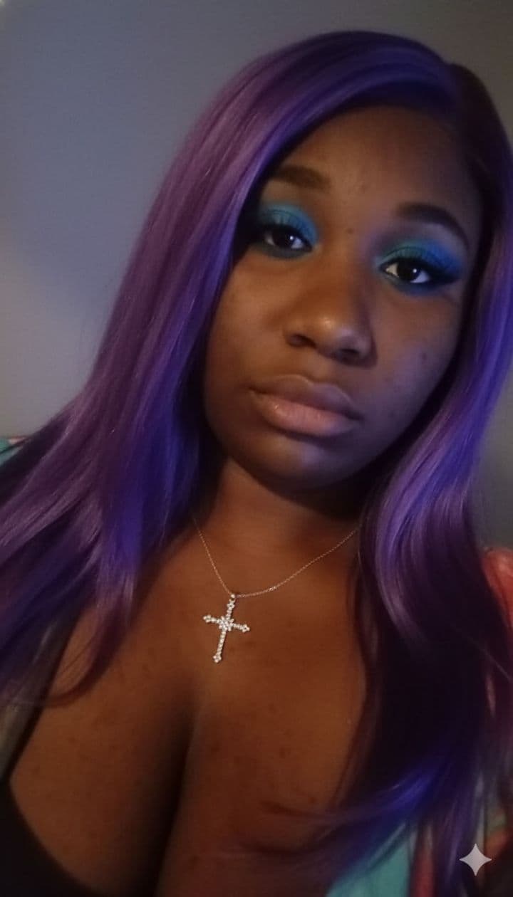 Aziza Bell UGC Creator